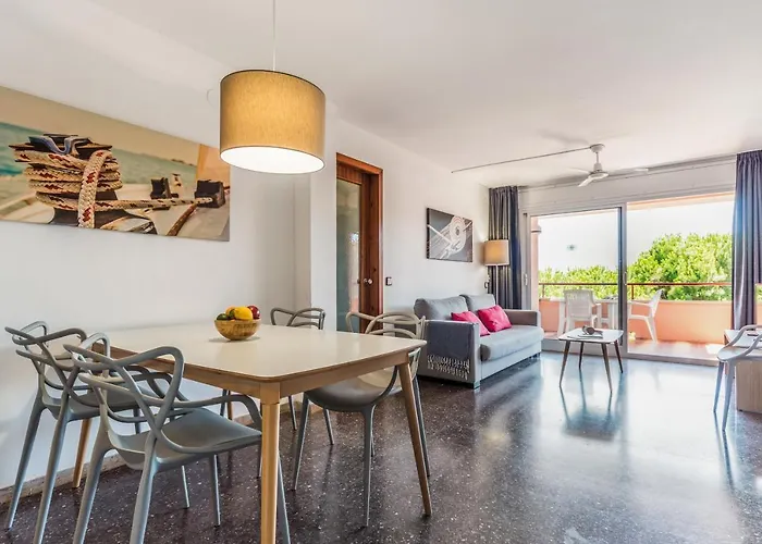 Apartman Pierre & *