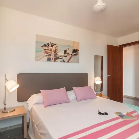 Pierre & كوماروغا